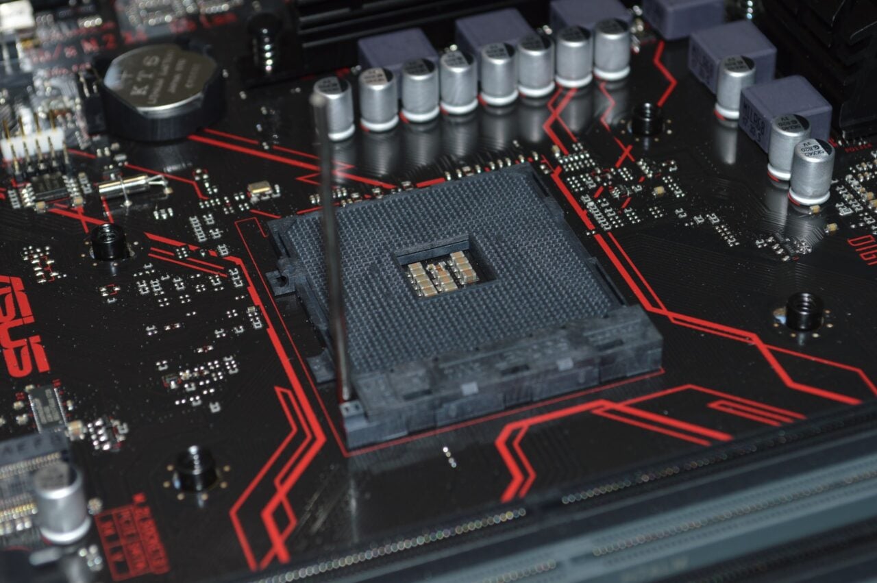 Carte mère MSI B760 gaming plus wifi