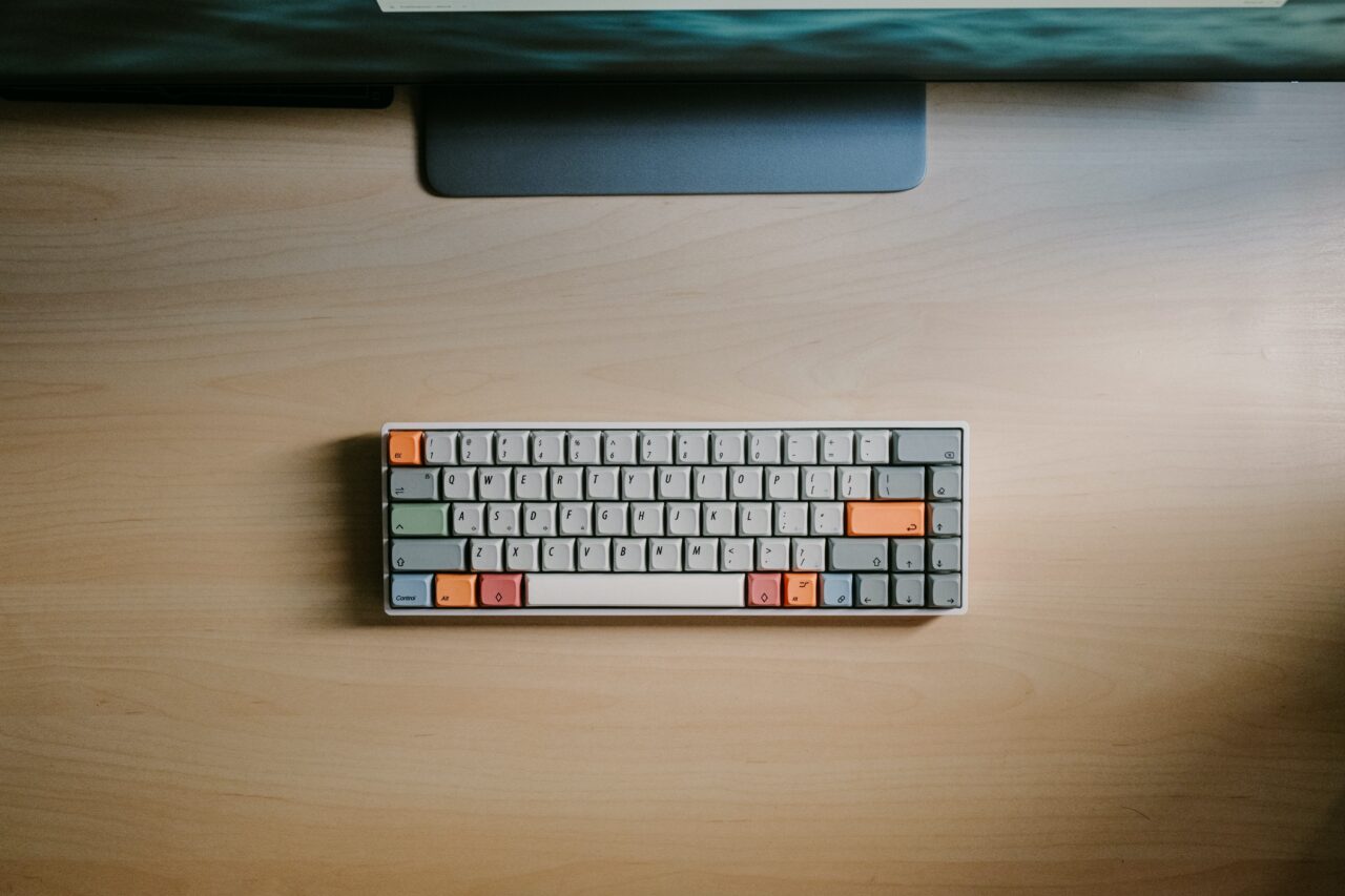Quels sont les avantages et les inconvénients du clavier sans fil ?