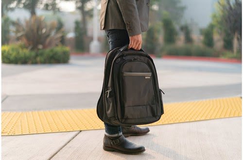 Contour" 2.0 17" Pro Laptop Backpack - Achat / Vente sur grosbill.com - 12