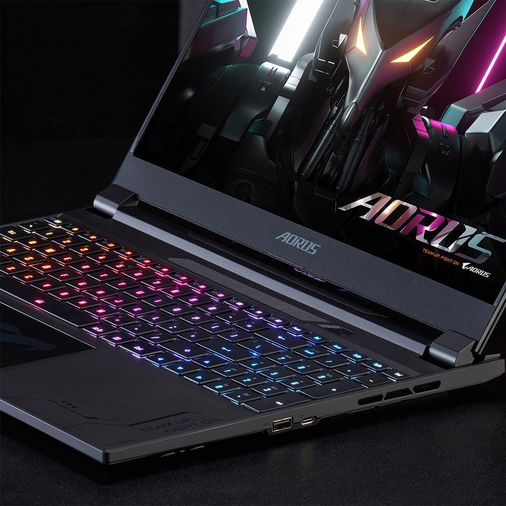 15.6"QHD165Hz/i9-13980HX/4070/16/1T/11 Bundle BTS - 6