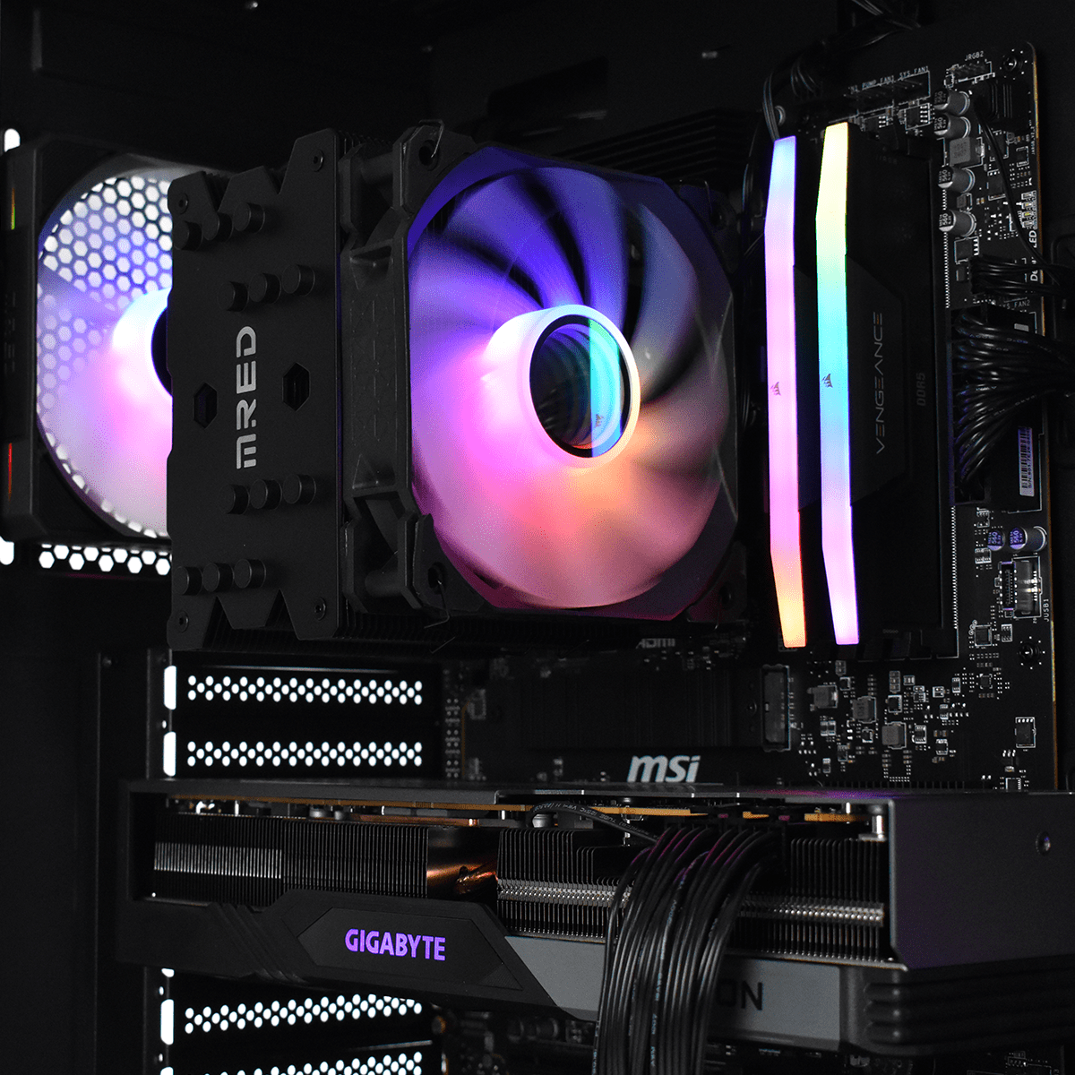 Grosbill AVENGER - R5-7600/RX7700XT/32Go/1To (PCG-10602219) - Achat / Vente PC Fixe sur grosbill.com - 2