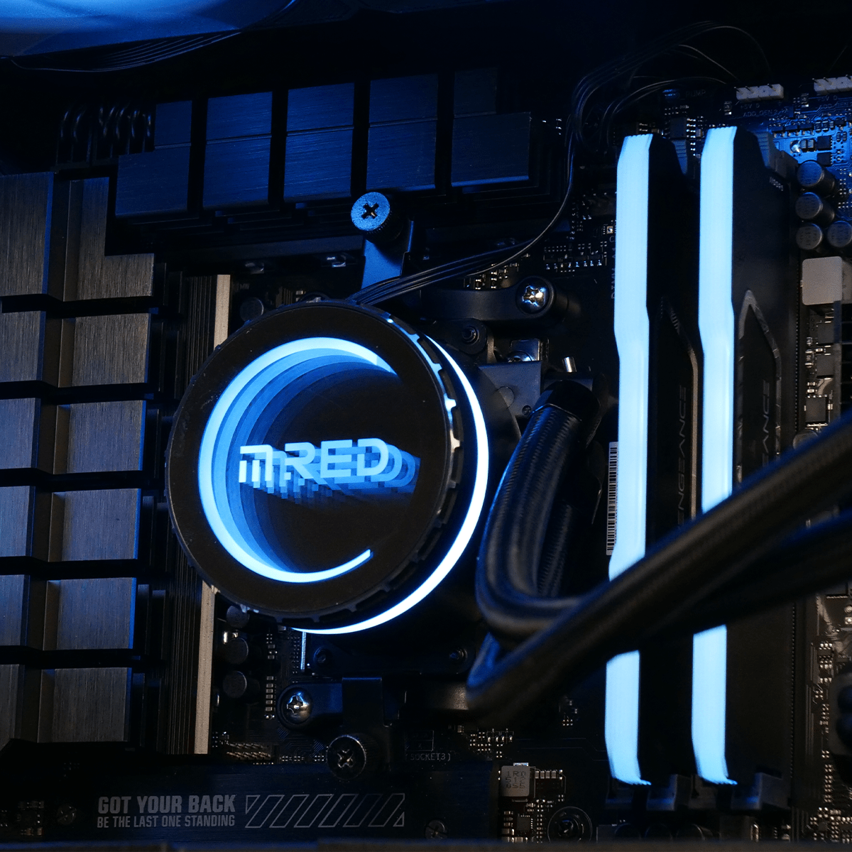 Grosbill Black Ultimate - R7-9800X3D/5080/32Go/2To - BF09 (PCG-10602743) - Achat / Vente PC Fixe sur grosbill.com - 2