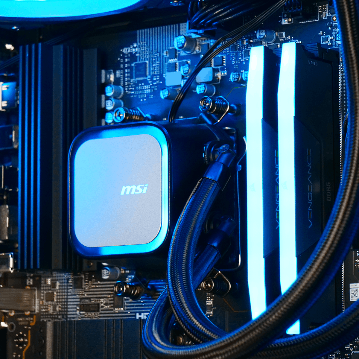 Grosbill BLUESTAR - R5-8400F /5060Ti-8Go/16Go/1To (PCG-10603095) - Achat / Vente PC Fixe sur grosbill.com - 2