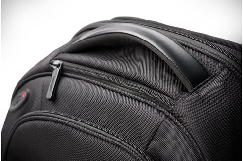 Contour" 2.0 17" Pro Laptop Backpack - Achat / Vente sur grosbill.com - 3