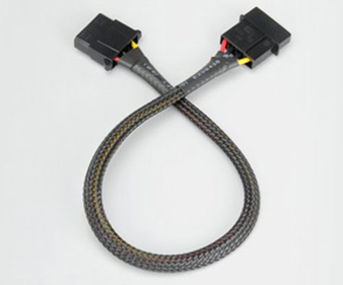 Akasa Cable rallonge  molex 4 pin 30 cm