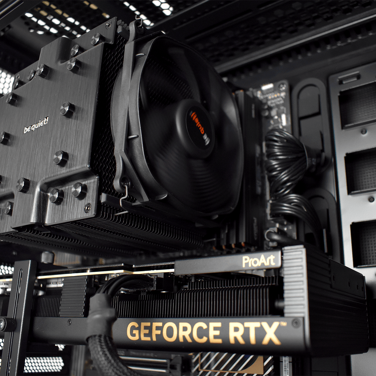 Grosbill Montage Video Pro - I9-13900KF/RTX4080S/W11P - Achat / Vente PC Fixe sur grosbill.com - 1
