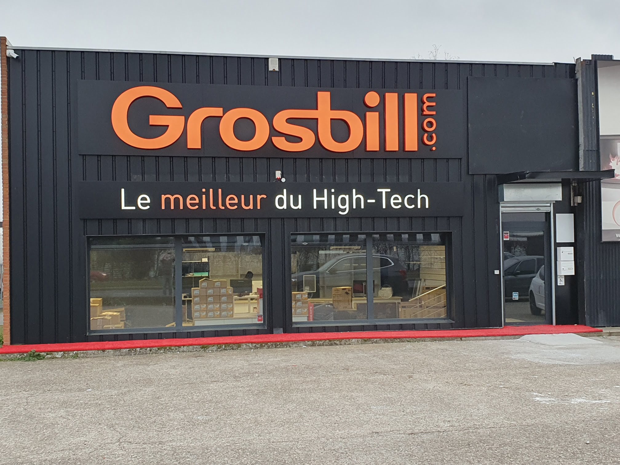 Magasins d'informatiques Grosbill