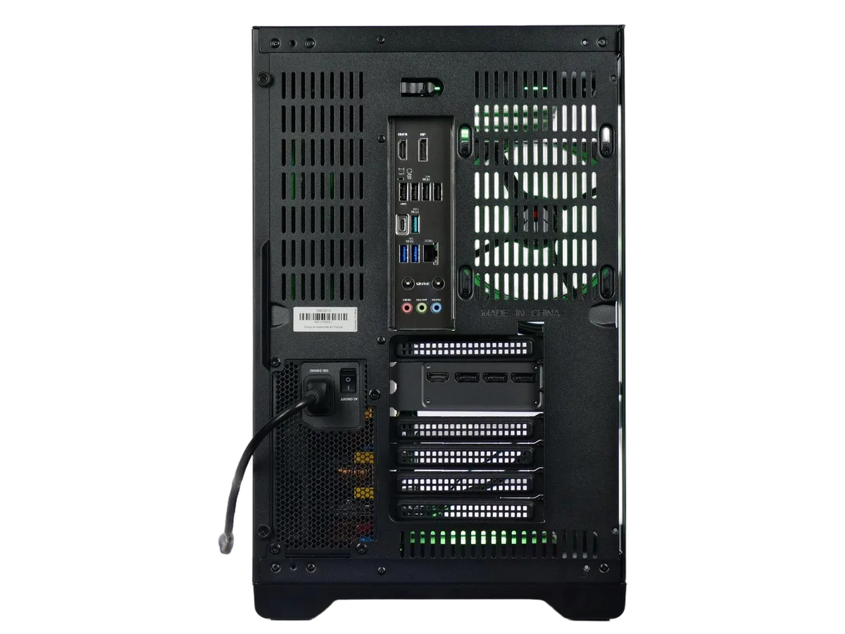 CATA V2 - R7-7800X3D/5090FE/32Go/1To, vue 7