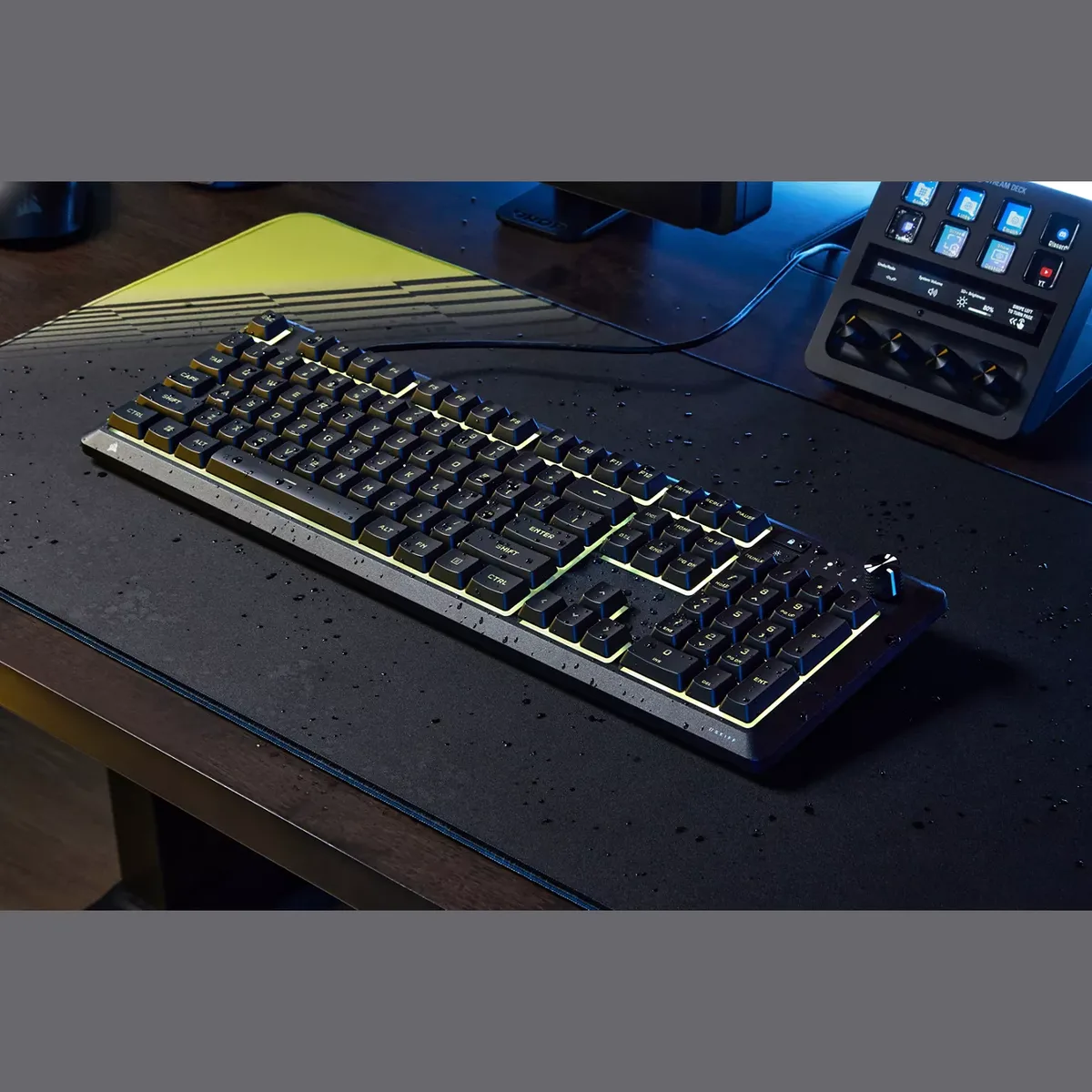 Corsair Skiff 100 Plus - Membrane - Filaire - RGB - Noir — vue 10