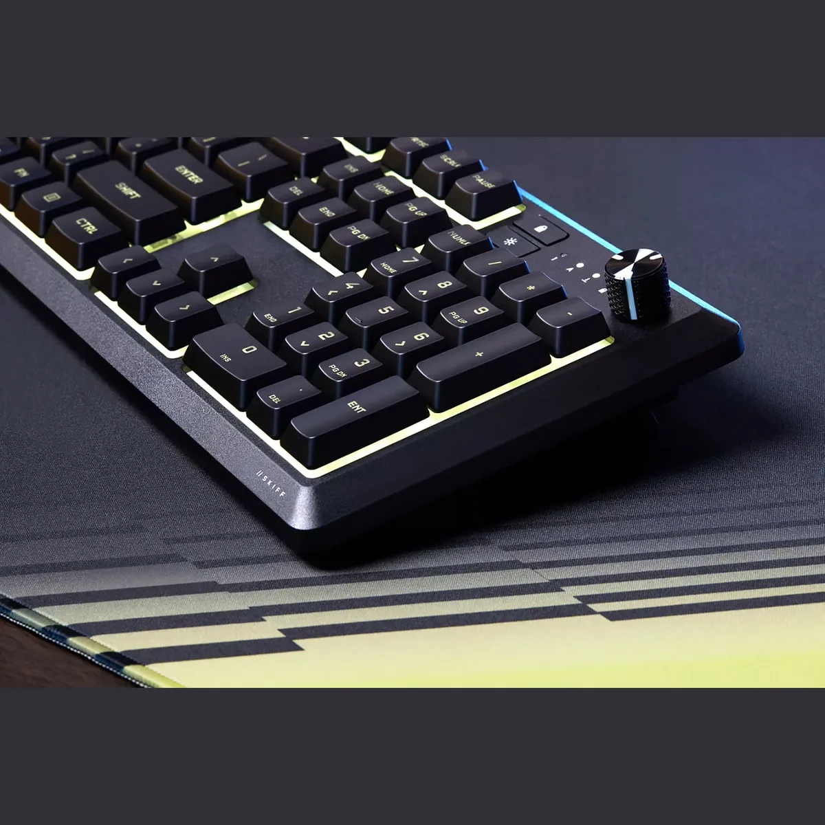 Corsair Skiff 100 Plus - Membrane - Filaire - RGB - Noir — vue 11