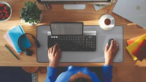 Logitech Desk Mat Studio Series Gris — vue 9